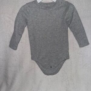 Garanimals Gray Long Sleeve Bodysuit